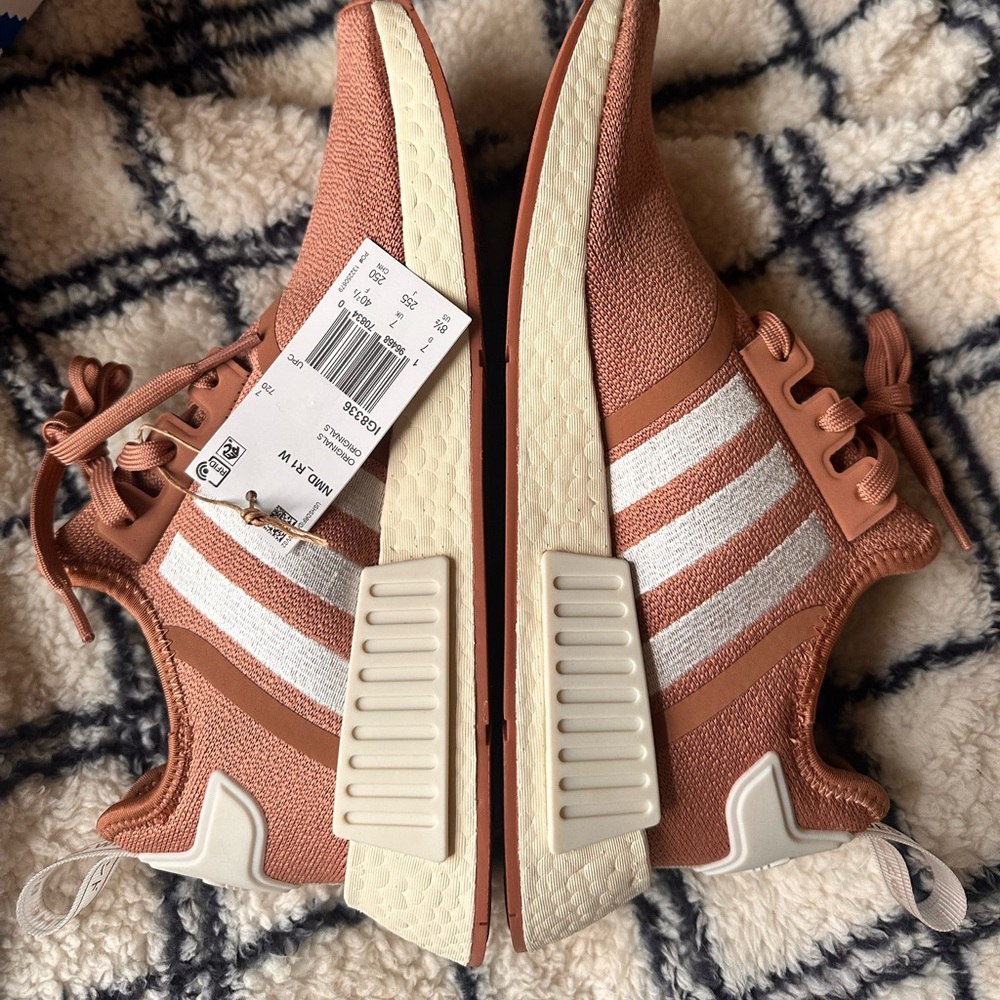 Adidas NMD_R1 Raw Pink